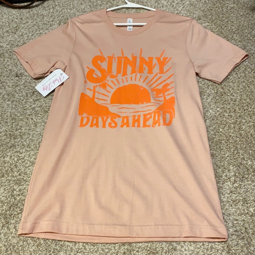 NWT Bella Canvas graphic tee